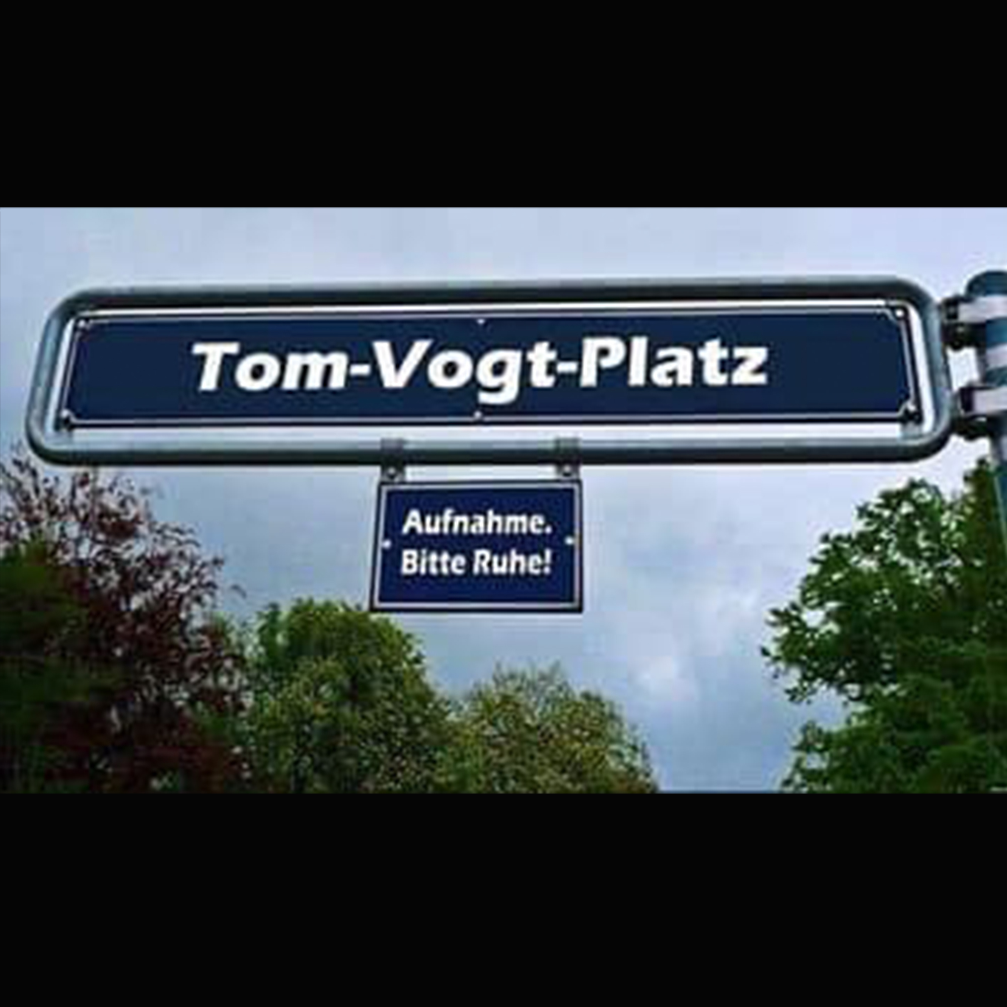 ++Eilmeldung++ Einweihung von Tom-Vogt-Platz in Bielefeld